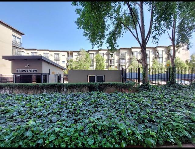 1 BEDROOM APARTMENT FOR SALE IN BRAAMFONTEIN WERF